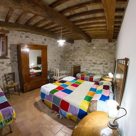 Alojamento de Turismo Rural Santa Serena Cerreto di Spoleto